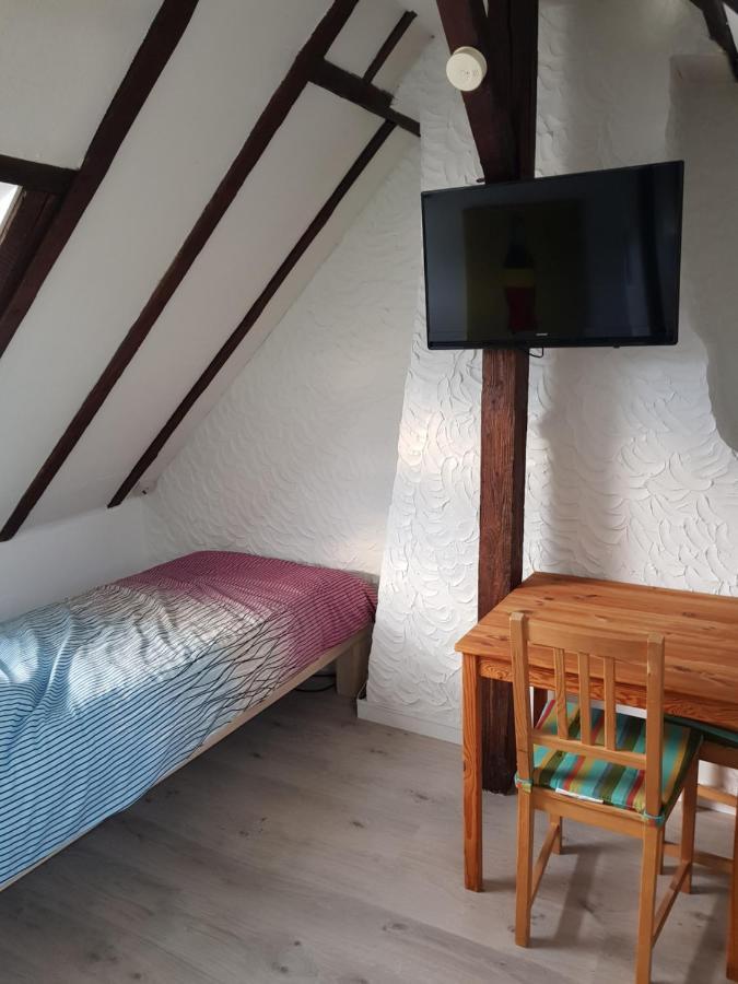 Messezimmer Am Thewissenweg Düsseldorf Pokoj fotografie